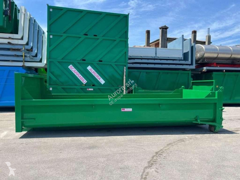 SCARRABILE NUOVO A CIELO APERTO Truck equipments