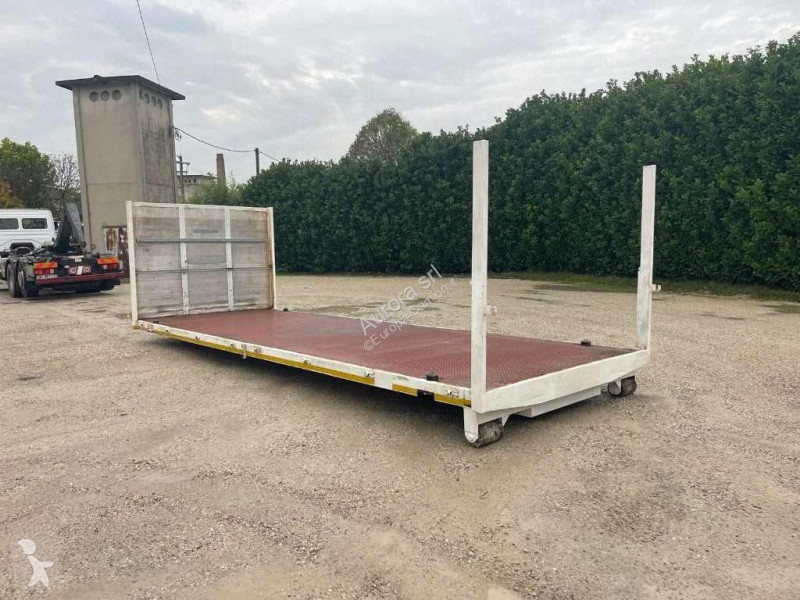 PL-utrustningar  USATO A PIANALE SENZA SPONDE