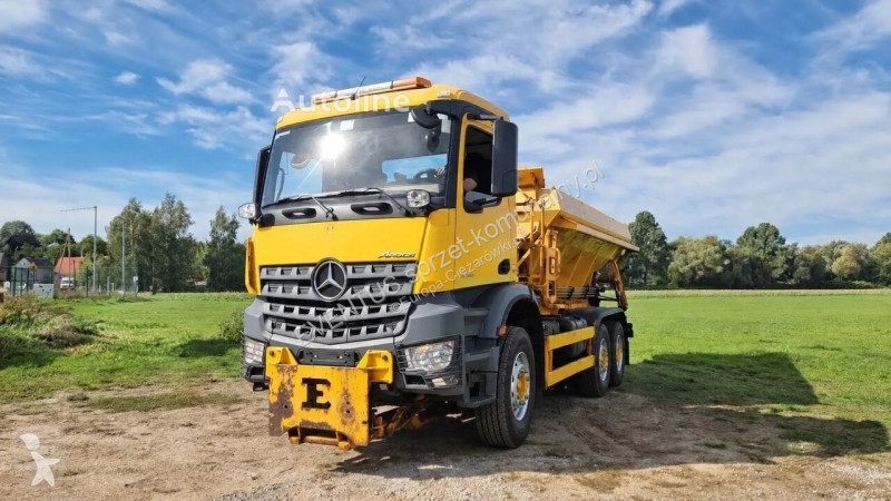 Mercedes 3333 Truck equipments