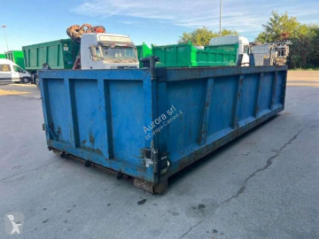 Skip loader box bodywork