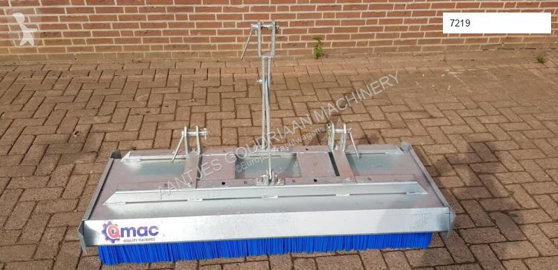 Uitrusting voor vrachtwagens Blokbezem 1500/9