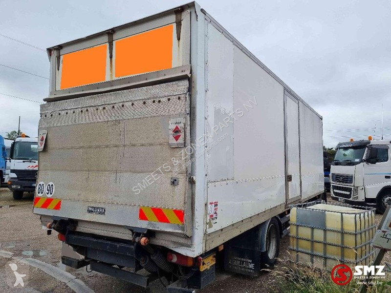 Uitrusting voor vrachtwagens  Occ Gesloten...