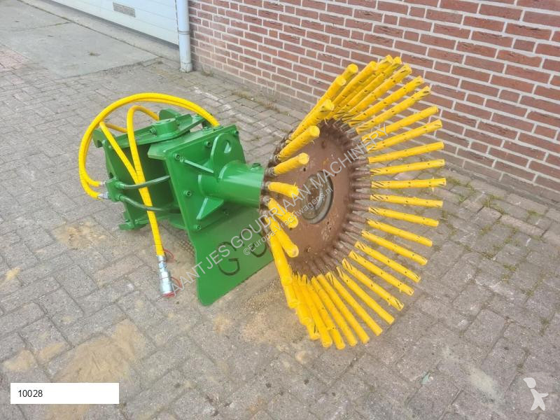 Uitrusting voor vrachtwagens Onkruidborstel