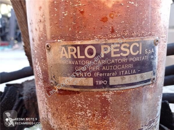 Uitrusting voor vrachtwagens Pesci Grua Brazo...