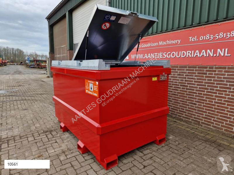 Uitrusting voor vrachtwagens  IBC dieseltank