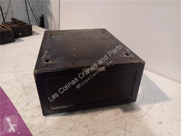 Equipamentos pesados Pegaso Boîte à outils Caja...