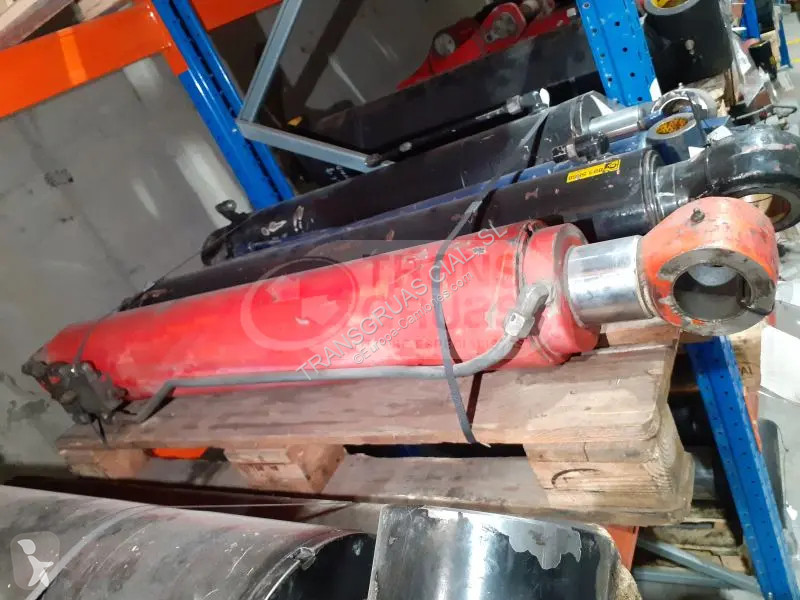 Équipements PL Fassi Grúa para despiece F190.24