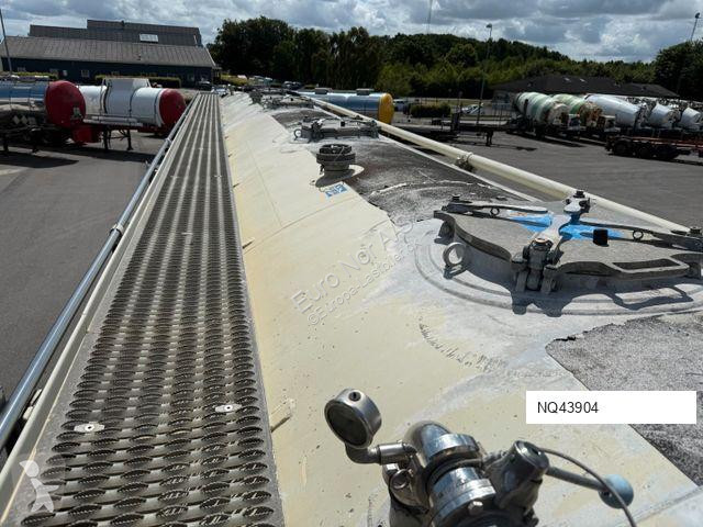 Uitrusting voor vrachtwagens  3 axle 63 m3 Silo...