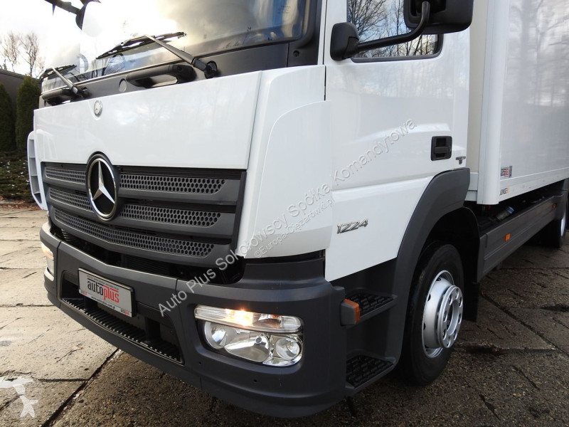 Оборудване за камиони Mercedes 12.24 ATEGO