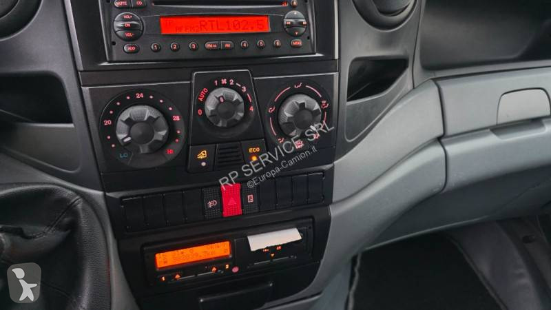 عربة نفعية Iveco