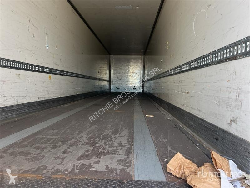 Návěs Kögel S24-3 Tri/A Van Trailer