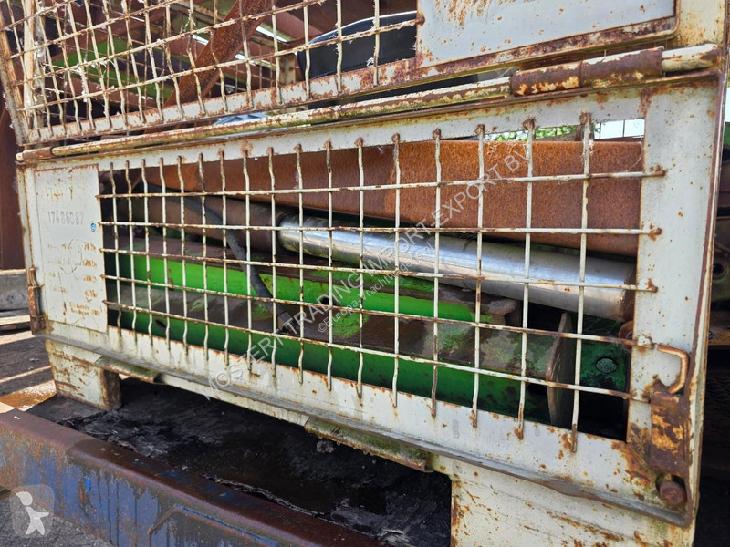 Low loader body 2-Axle Low Loader Chassis – Air...