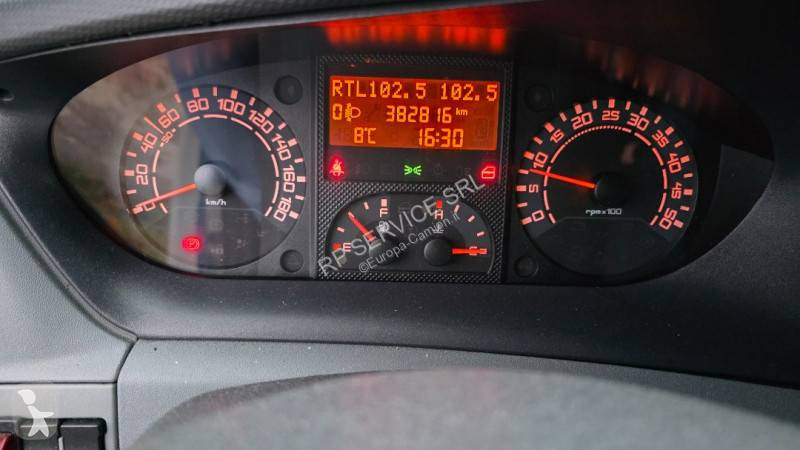 عربة نفعية Iveco