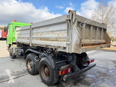 تجهيزات الآليات الثقيلة    Stetter Betonmischer...