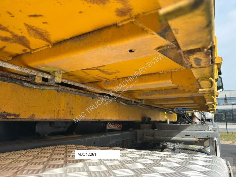 Uitrusting voor vrachtwagens  CONTAINER + FASSI...