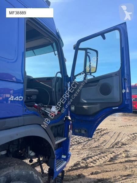 Équipements PL Volvo 4x4/6x4 Specjalny kontener...