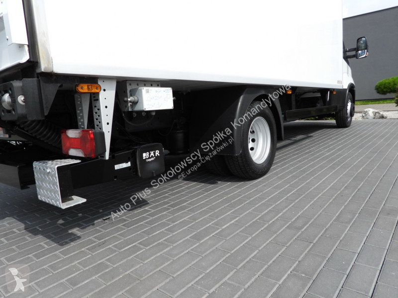 Samochód dostawczy Iveco 70C17 DAILY