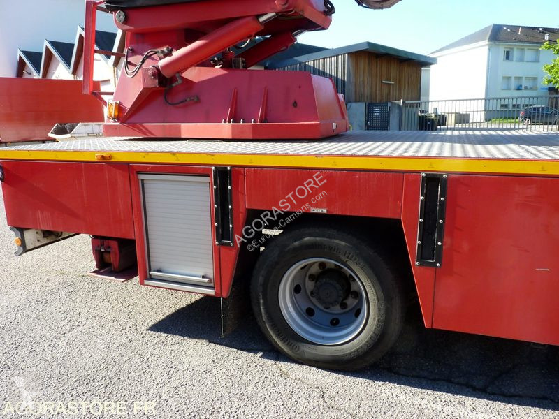 Оборудване за камиони Iveco 130E23