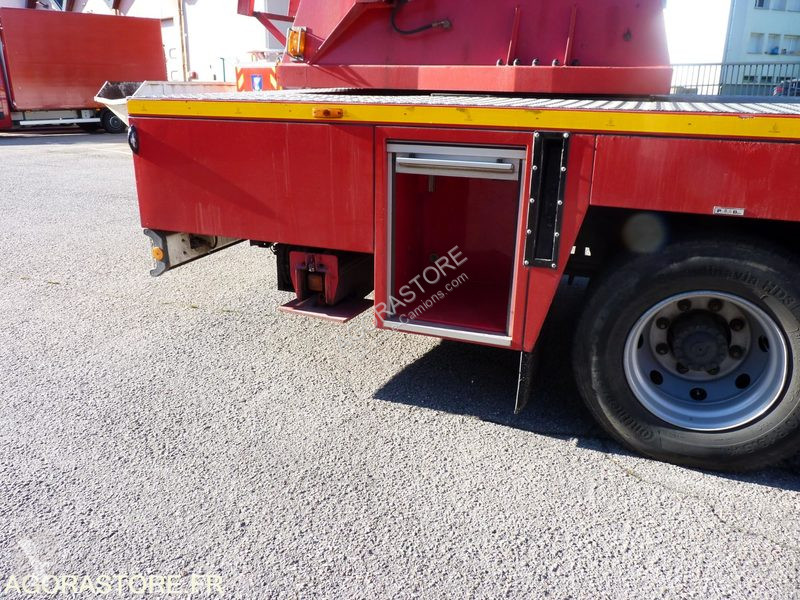 Оборудване за камиони Iveco 130E23