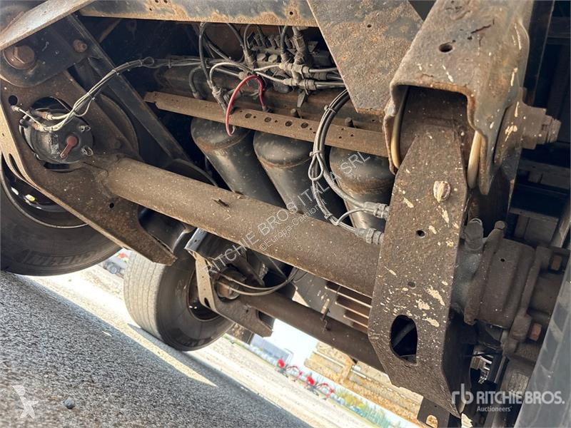 Félpótkocsi Kögel SPKH18 P90/1110 T/A Van Trailer