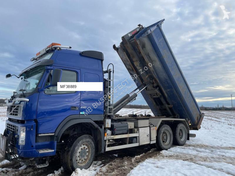 Équipements PL Volvo 4x4/6x4 Specjalny kontener...