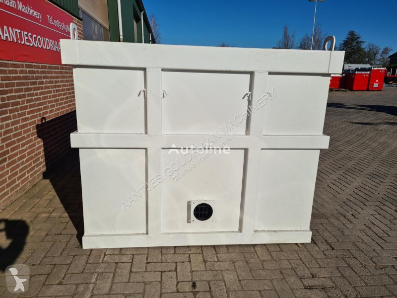 Uitrusting voor vrachtwagens  Stro ontijzerings...