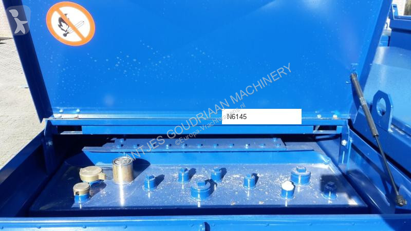 تجهيزات الآليات الثقيلة  IBC tanks