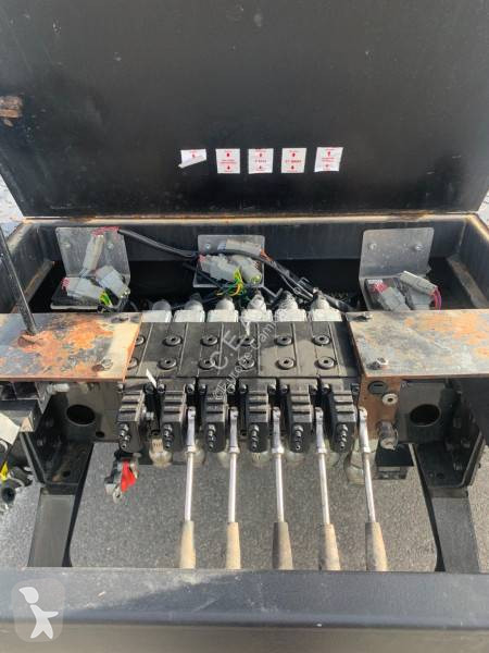 Uitrusting voor vrachtwagens HC Industries 190 A2