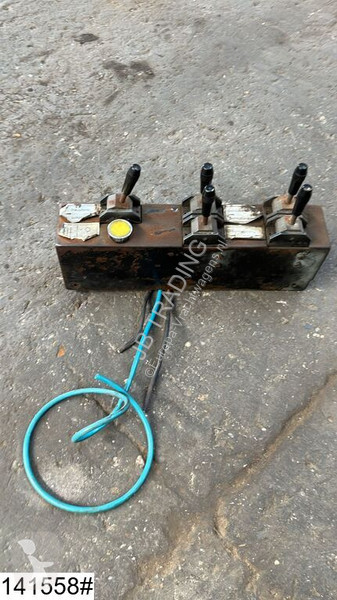 Uitrusting voor vrachtwagens  HL 30 65 SK