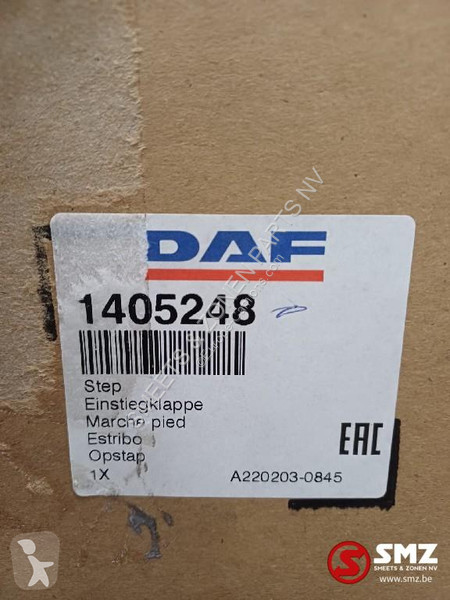 تجهيزات الآليات الثقيلة DAF Opstap links DAF