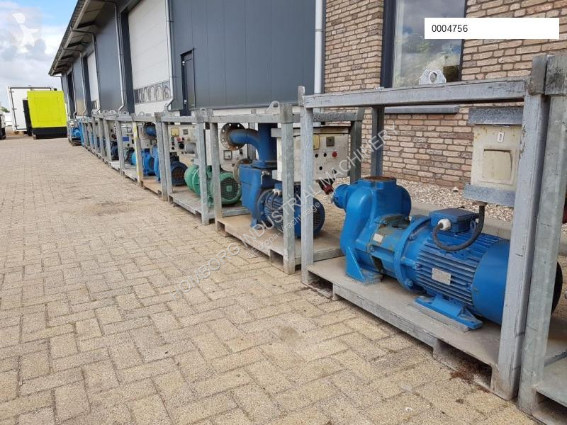 Uitrusting voor vrachtwagens Waterpomp...