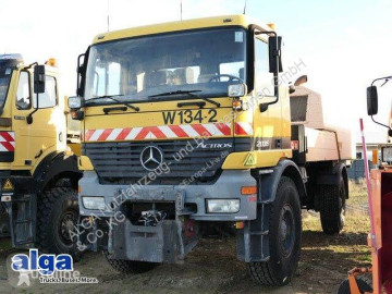 Pala quitanieves Mercedes