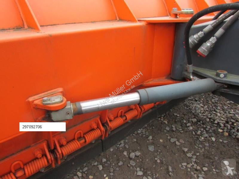 Attrezzature automezzi pesanti  SF 275...