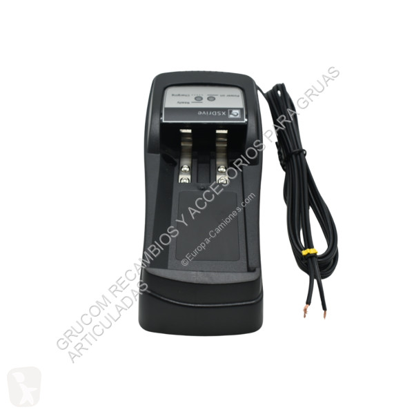 Equipamentos pesados Cargador batería Hiab XS...