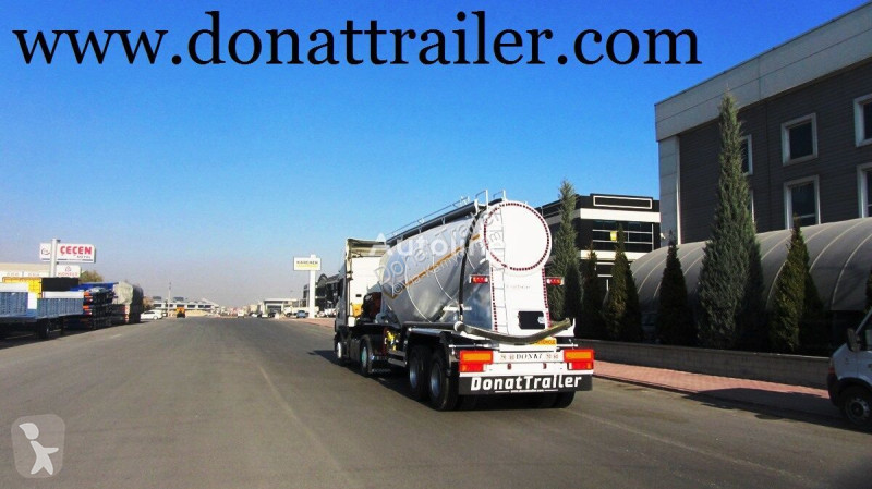 Equipamentos pesados  W-Bogie Cement Trailer