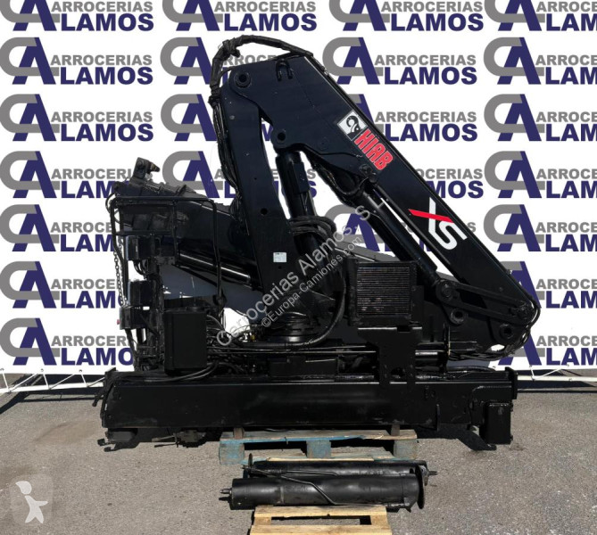 Équipements PL Hiab  Grúa marca HIAB166 D3 PRO