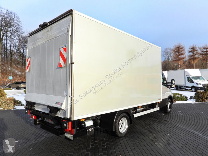 Samochód dostawczy Iveco 72C18 DAILY