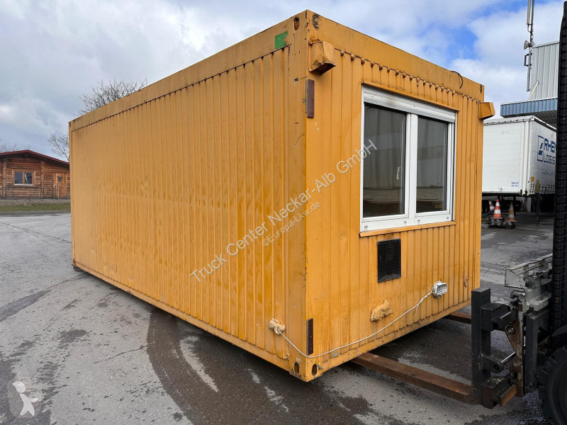 PL-utrustningar    BÜROCONTAINER...