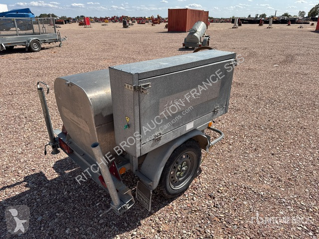 Equipamientos    CNT751TR