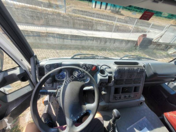 Grúa auxiliar Iveco