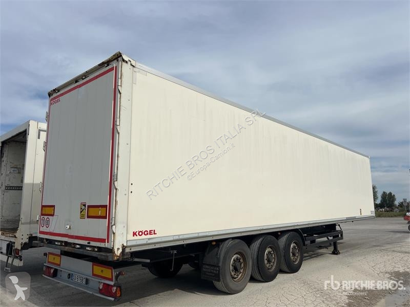 Návěs Kögel S24-3 Tri/A Van Trailer