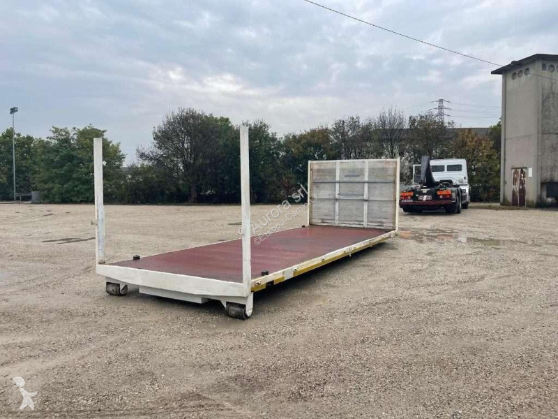 PL-utrustningar  USATO A PIANALE SENZA SPONDE