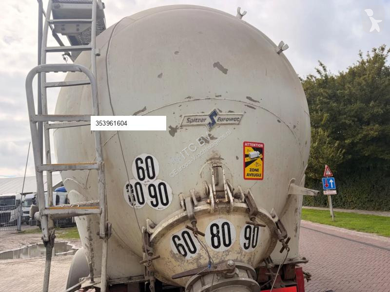 Spitzer S2400K semi-trailer