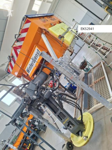 Truck equipments