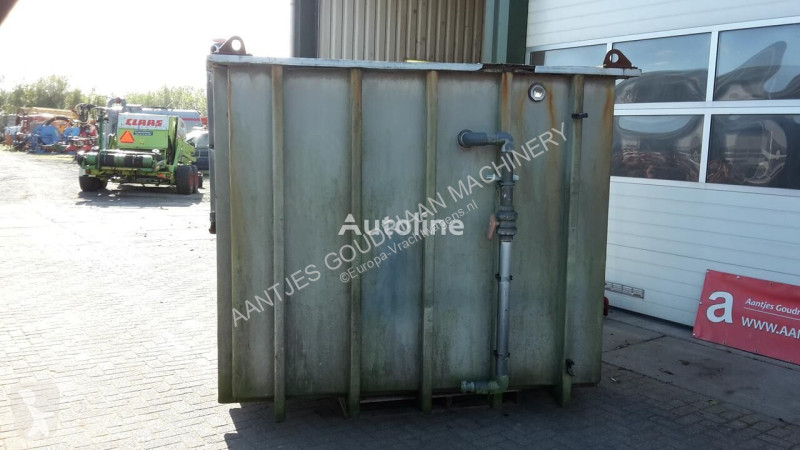 Uitrusting voor vrachtwagens  Polyester bak