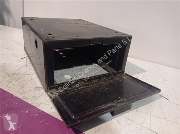 Equipamentos pesados Pegaso Boîte à outils Caja...