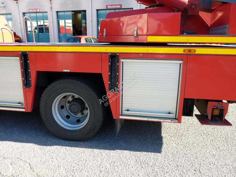 Оборудване за камиони Iveco 130E23