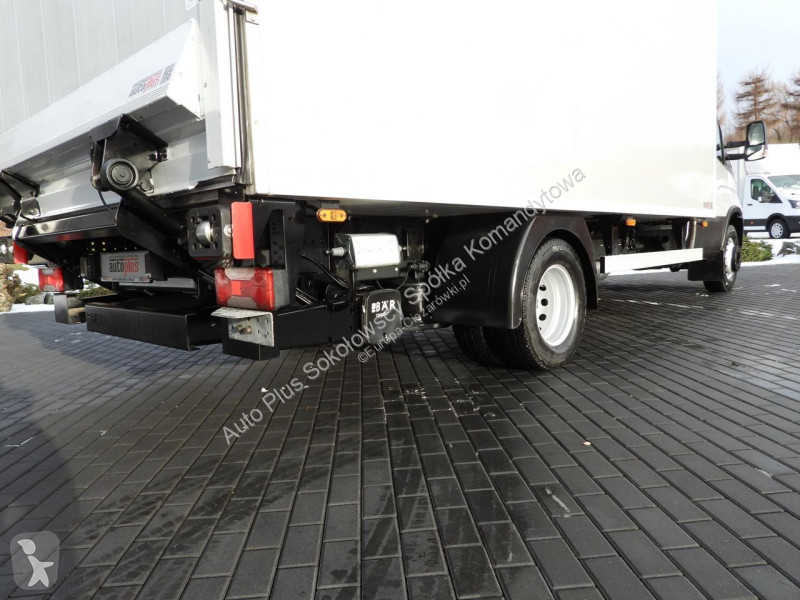 Samochód dostawczy Iveco 72C18 DAILY