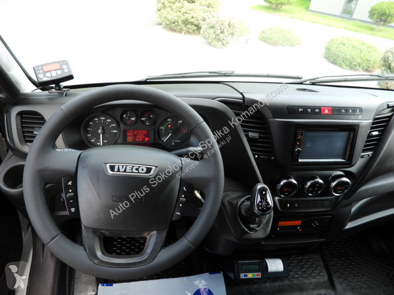 Samochód dostawczy Iveco 70C17 DAILY