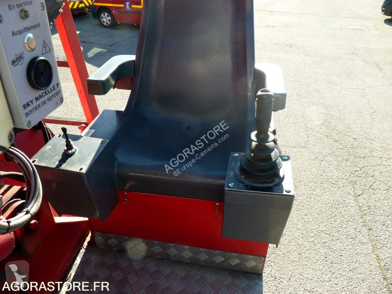 Оборудване за камиони Iveco 130E23
